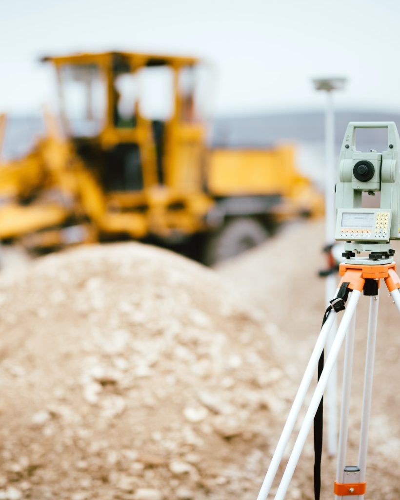 máquina de tomar medidas topográficas